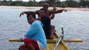 Coron - Apo Reef - 14 - Boat Boys