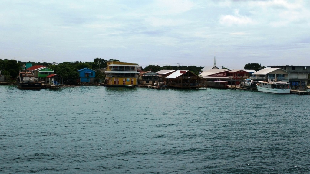 Utila - Approaching Boat Dock
