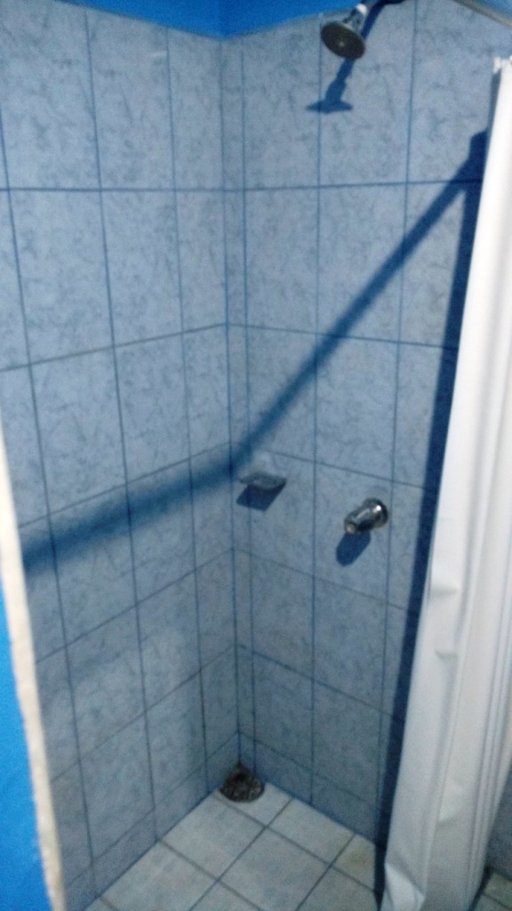 Leon - Guardabarranco - Shower